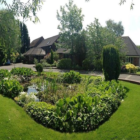 Brook Marston Farm Hotel Sutton Coldfield Bagian luar foto