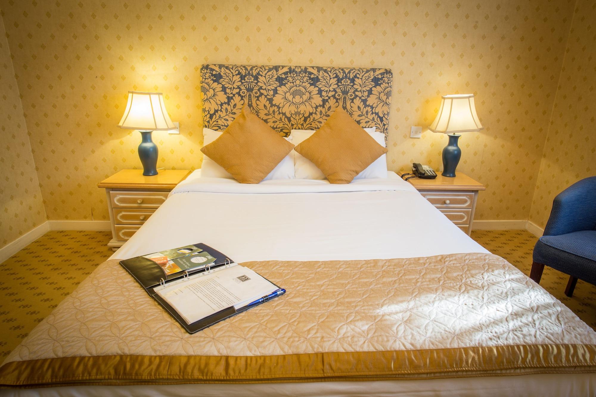 Brook Marston Farm Hotel Sutton Coldfield Bagian luar foto