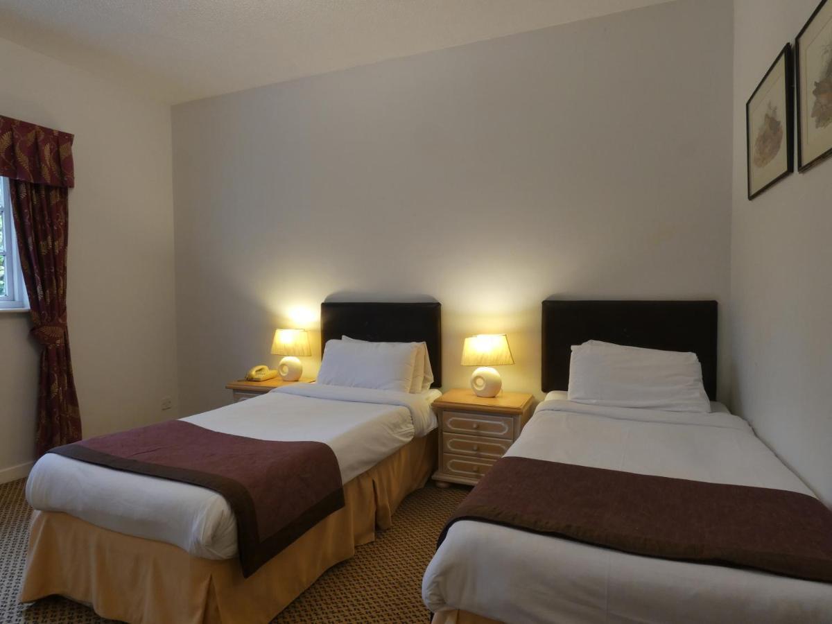 Brook Marston Farm Hotel Sutton Coldfield Bagian luar foto