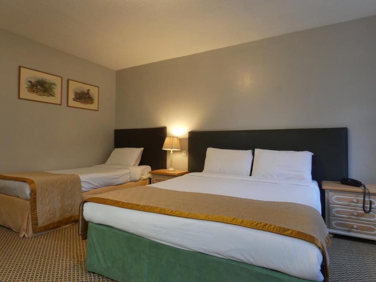 Brook Marston Farm Hotel Sutton Coldfield Bagian luar foto
