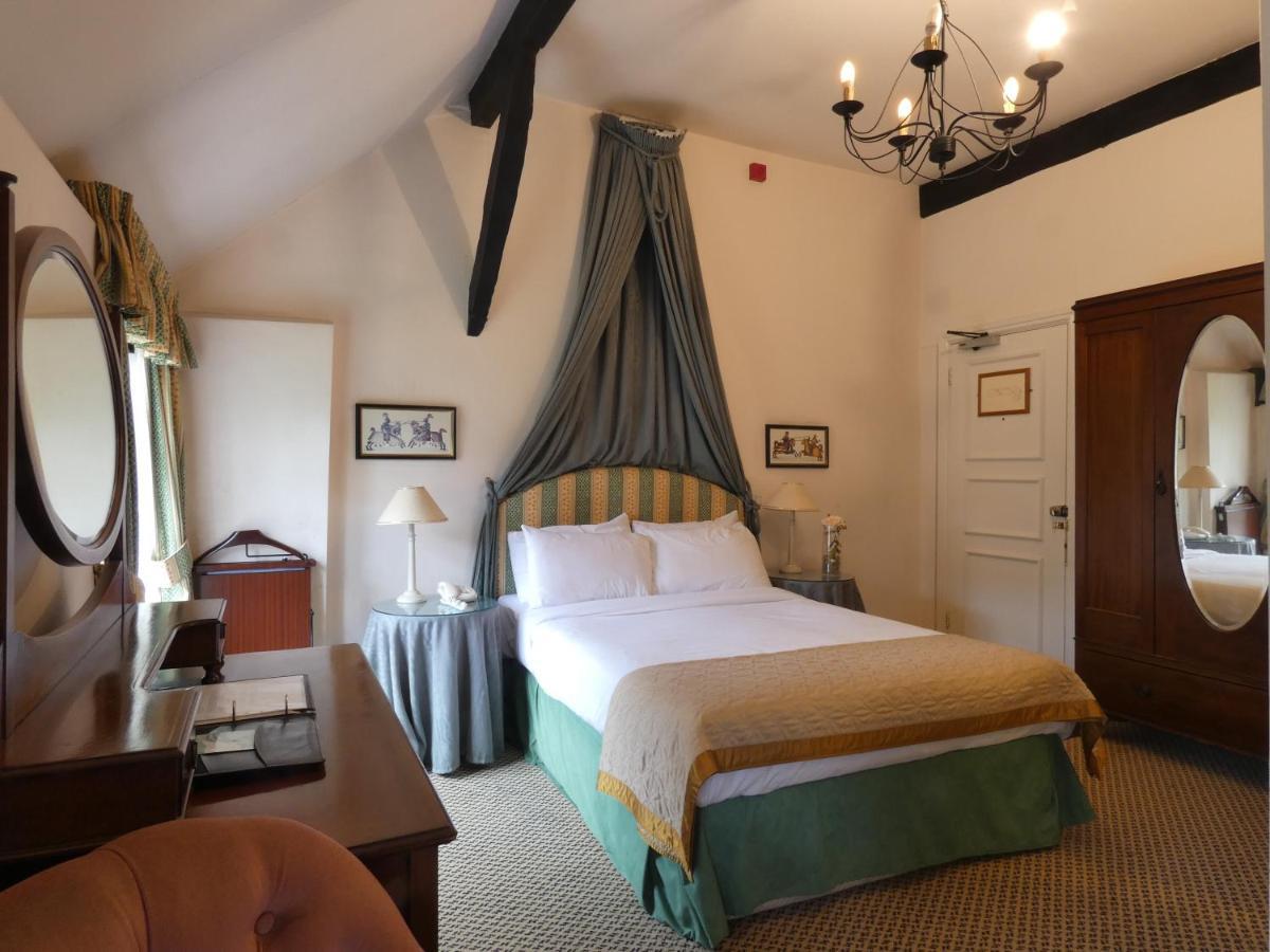 Brook Marston Farm Hotel Sutton Coldfield Bagian luar foto